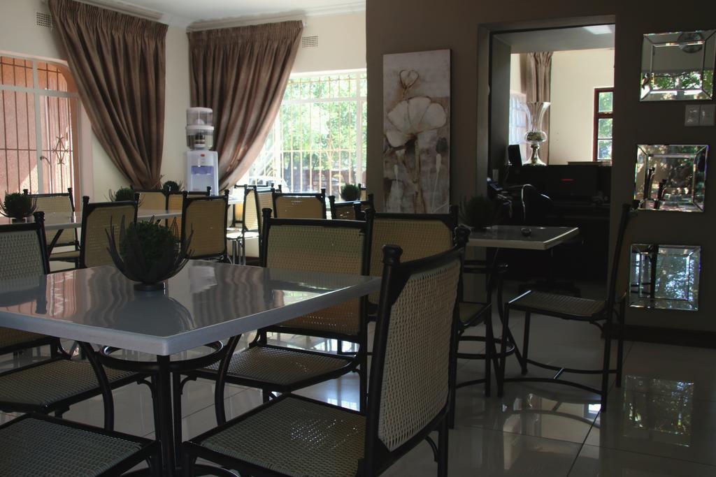 Aalwyns Guesthouse Vanderbijlpark Zewnętrze zdjęcie