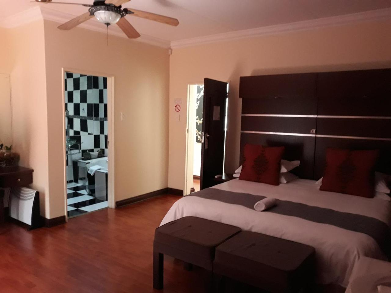 Aalwyns Guesthouse Vanderbijlpark Zewnętrze zdjęcie